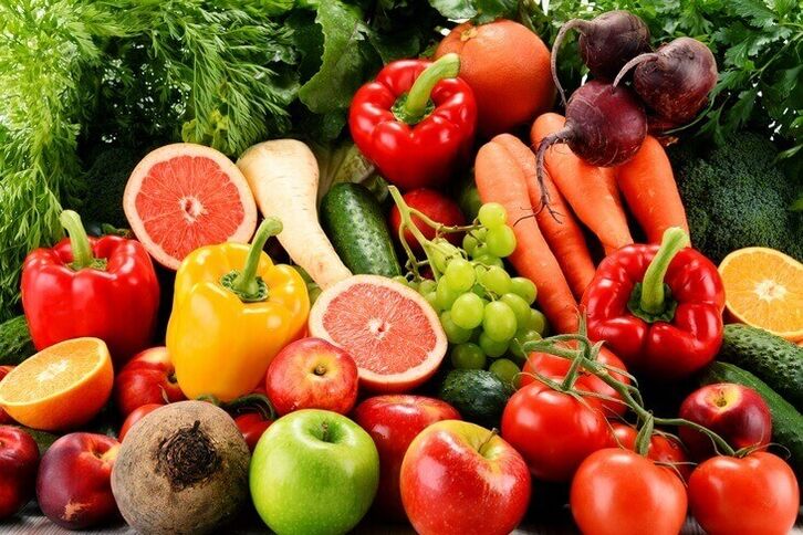 يمكن أن يشمل نظامك الغذائي اليومي لفقدان الوزن معظم الفواكه والخضروات